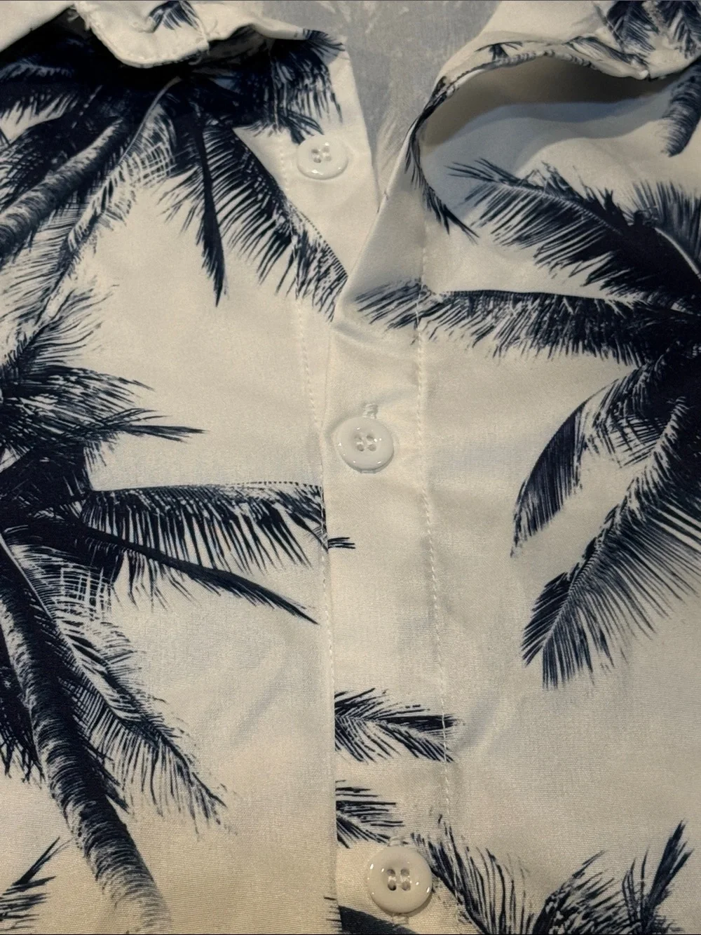Boys youth size 13 Short-Sleeve Palm Print Shirt - White/Navy